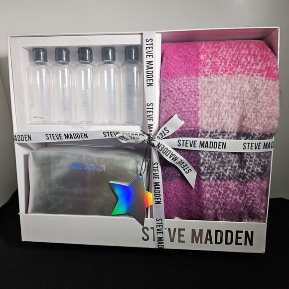Steve Madden Travel Gift Set Includes Scarf, Cosmetics Bag &Bottles Gift Set NEW - Picture 1 of 5